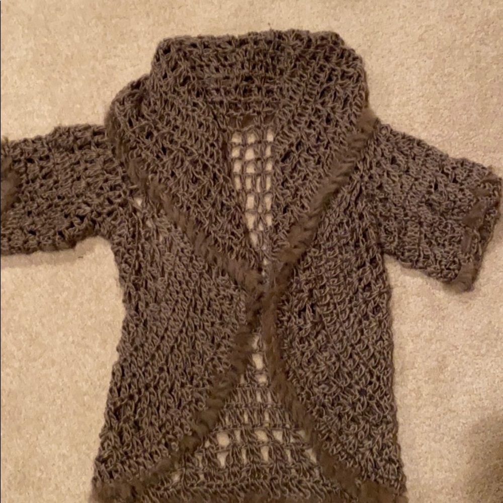 Beautiful sweater Size